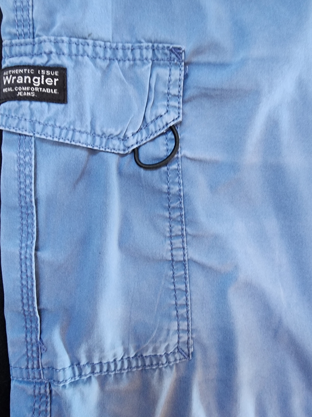 Wrangler Men's Light Blue Cargo Shorts. Size 40, Good Condition - Picture 2 of 10